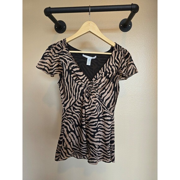 Diane Von Furstenberg 100% silk short sleeve v neck top size 6 - Picture 1 of 6